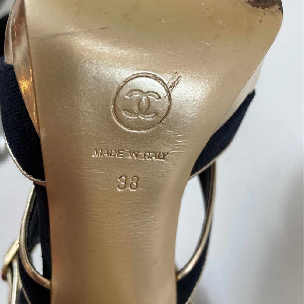 Chanel Gold Leather & Navy Peep-Toe Heels Size 7.5 - Picture 4 of 15